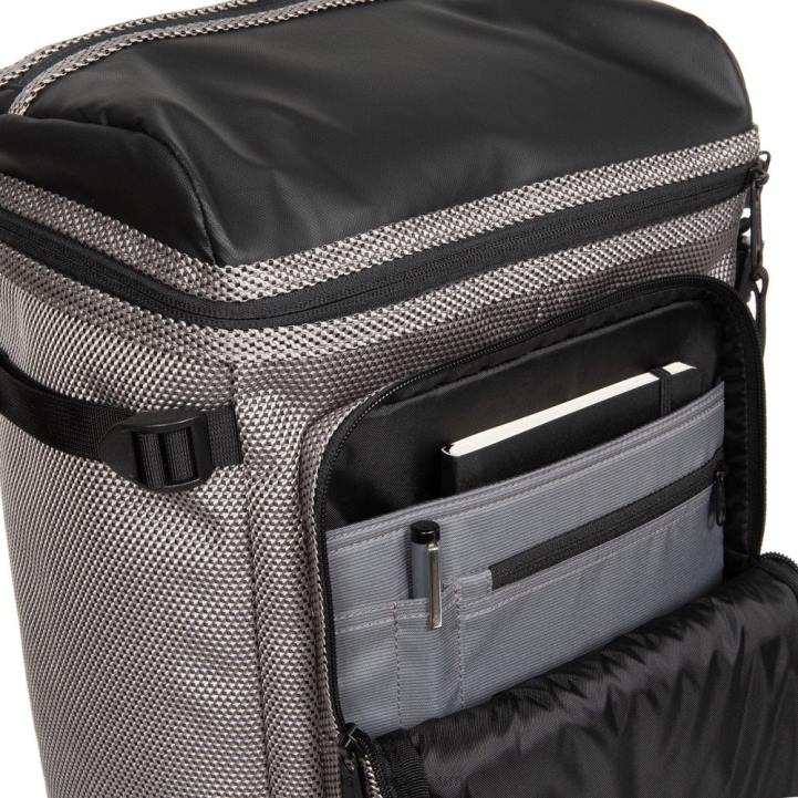 Eastpak tecum top cnnct lichtgrijs rugzakken J2ZH174