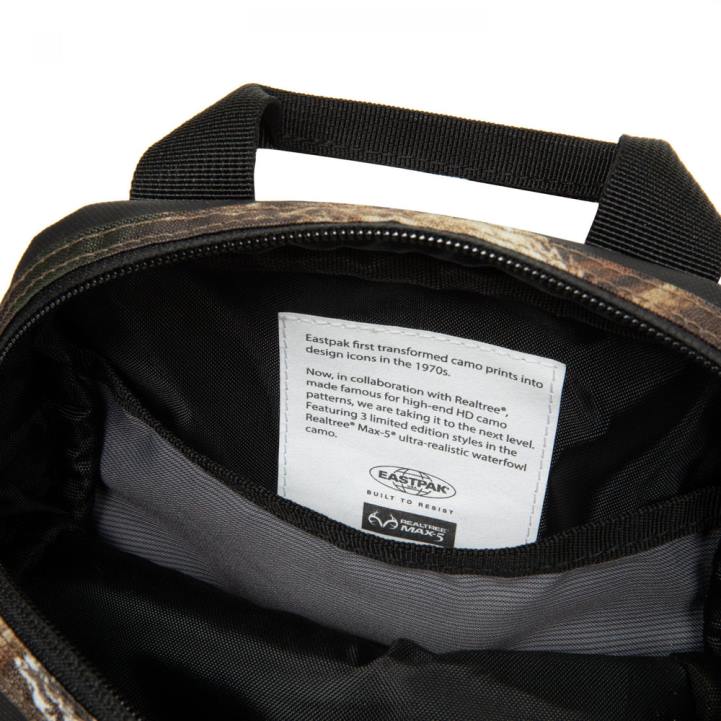 Eastpak degene maak verbinding met realtree-camouflage schoudertas J2ZH256